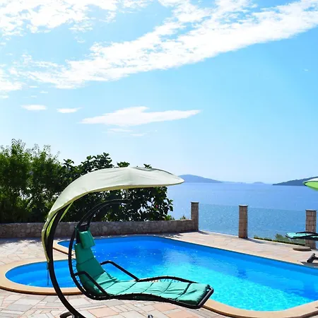 Dom wakacyjny Seaside Lara Mit Beheiztem Swimmingpool